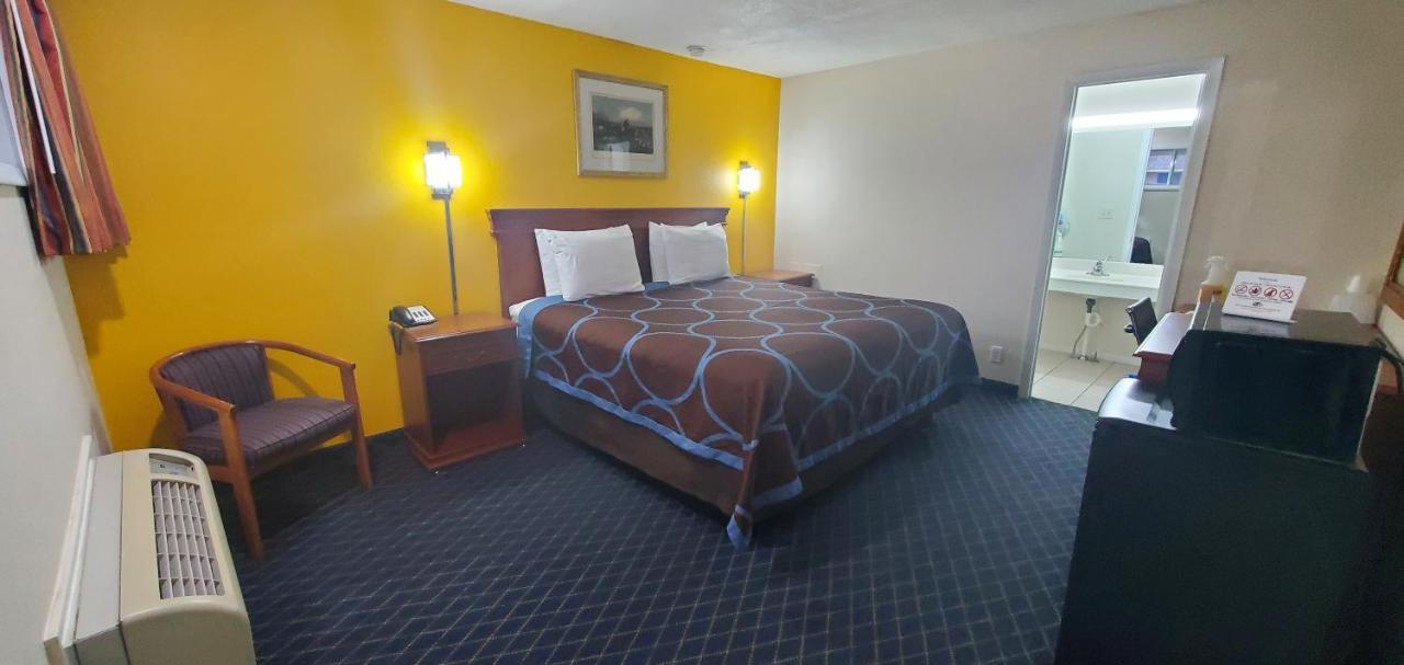 American Inn Motel Pratt Extérieur photo