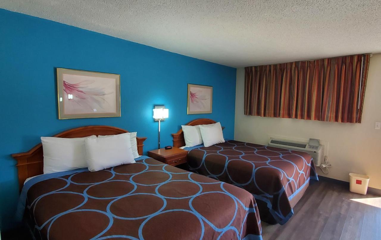 American Inn Motel Pratt Extérieur photo